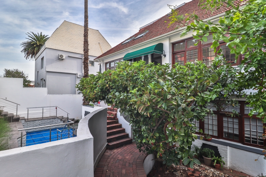 3 Bedroom Property for Sale in Green Point Western Cape